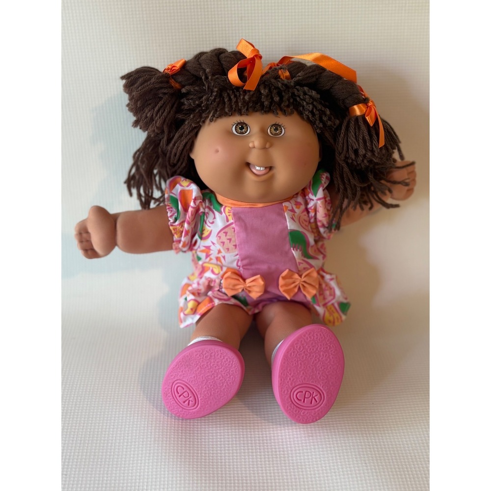 Vintage 1992 Cabbage Patch Kids First Edition Hasbro Doll Brown Hair Fruit Dress